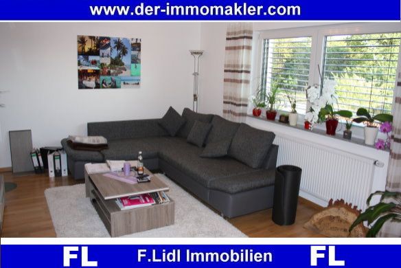 Pocking: **F. Lidl Immo**Neu renov. 2  Zimmer Wohnung in 6-Fam. Haus / Mehrfamilienhaus - 1.Stock mit Balkon 