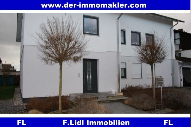 Bad Füssing: F. Lidl Immo** vermietet ! 3  Zimmer Wohnung in 3-Fam. Haus /Erdgeschoß m. großer Terrasse u. garten 