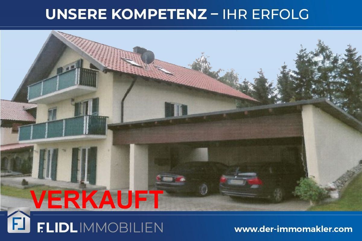 Bayerbach: Zweifamilienhaus m. Garten  zum Kauf in Bayerbach 