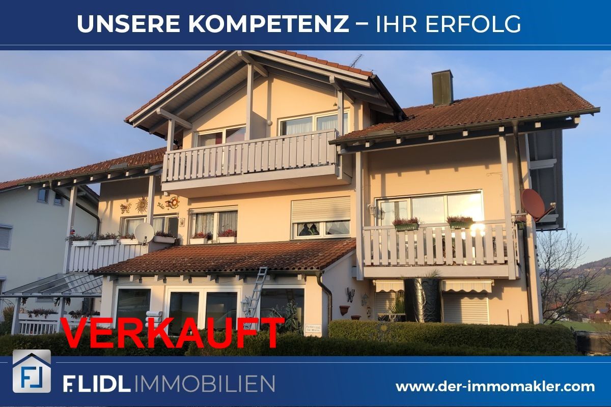 Hunderdorf: Top gepflegte sonnige 3,5-Zimmer-ETW in Hunderdorf 