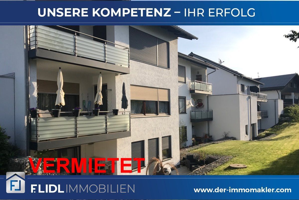 Pocking: 3,5 Zimmer Mietwohnung in 6-Fam. Haus / Mehrfamilienhaus - 1.Stock mit Balkon 