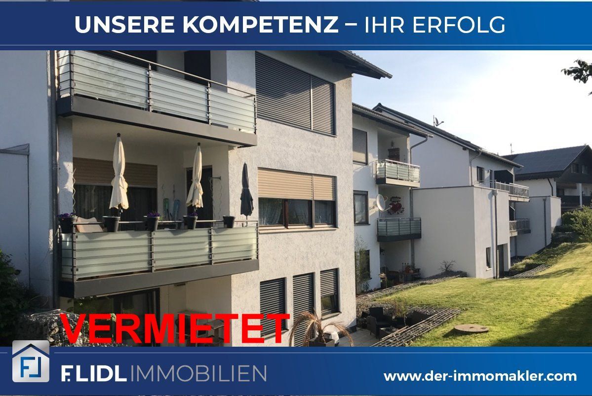 Pocking: 3,5 Zimmer Mietwohnung in 6-Fam. Haus / Mehrfamilienhaus - EG mit Balkon 