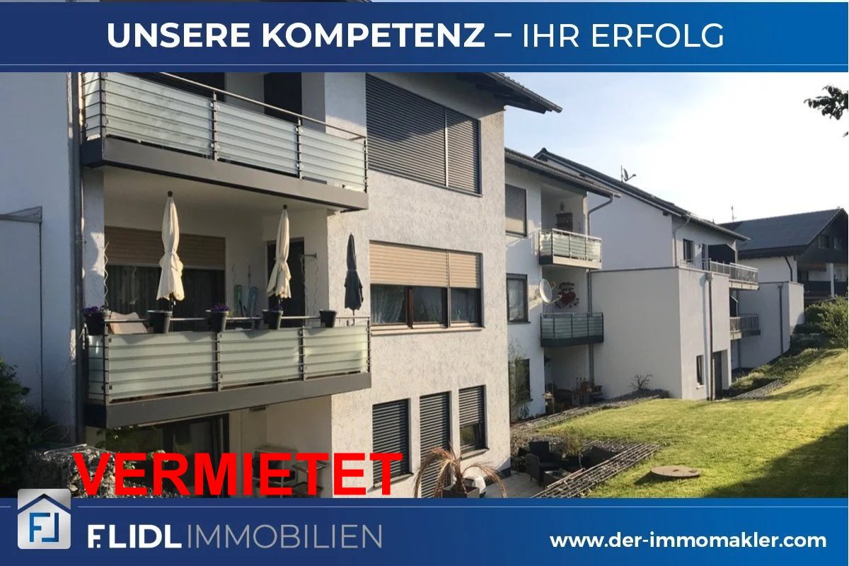 Pocking: 3,5 Zimmer Mietwohnung in 6-Fam. Haus / Mehrfamilienhaus - 1.Stock mit Balkon 