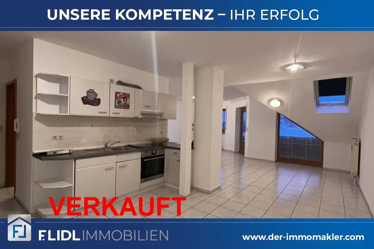 Salzweg: gepflegte 2 Zimmerwohnung in Passau / Salzweg im Penthouse-Charakter 