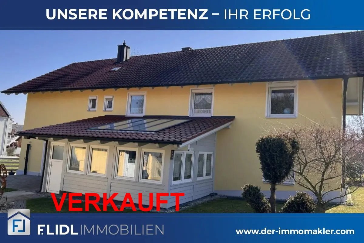 Ruhstorf an der Rott: gepflegtes Einfamilienhaus in Ruhstorf mit Doppel-Garage u. Garten 