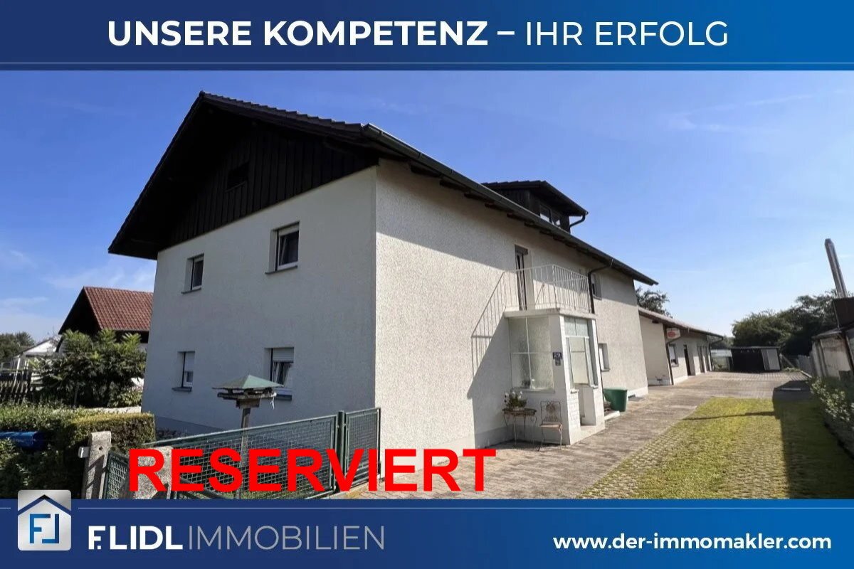Pocking: gepflegtes 2 Fam. Haus mit Garagen und Büro 