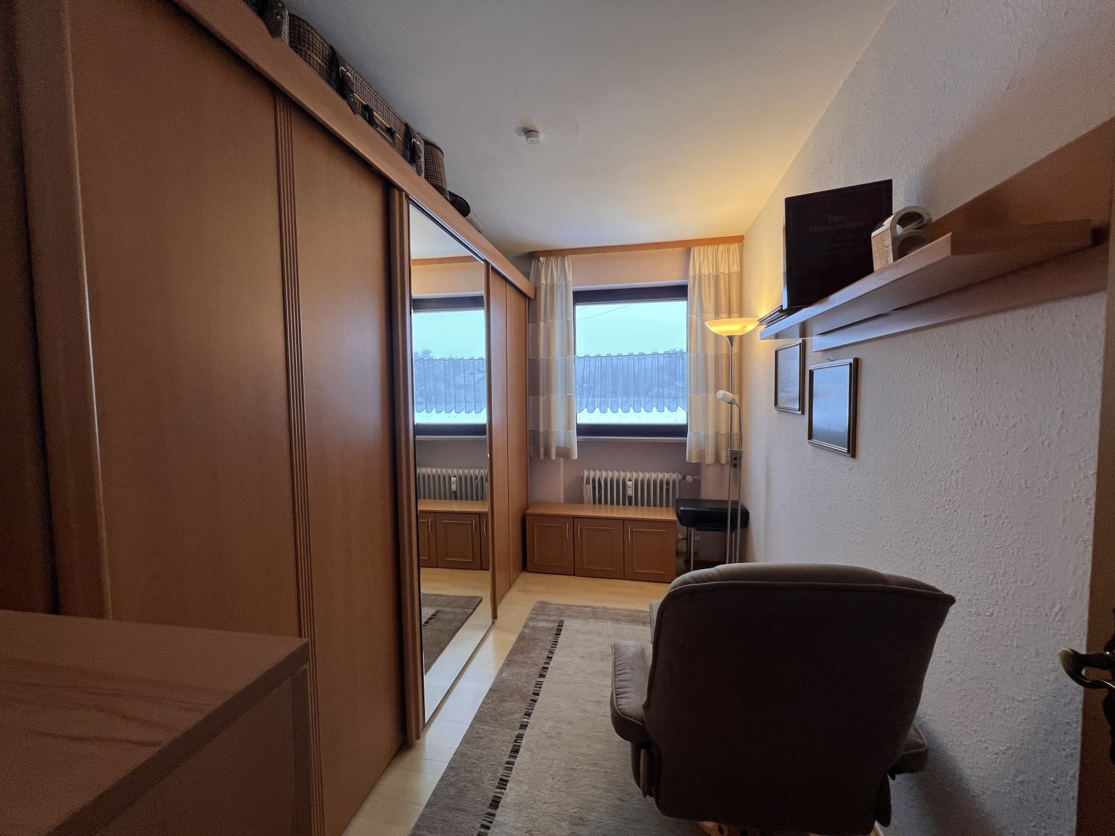 Gemütlicher Rückzugsraum mit durchdachter Raumaufteilung und viel Stauraum